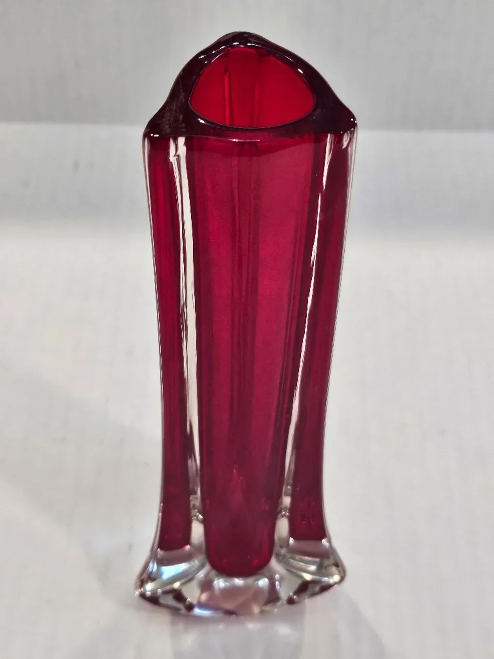 Gorgeous Crimson Whitefriars Tricorn Art Glass Vase Pattern 9570 Geoffrey Baxter